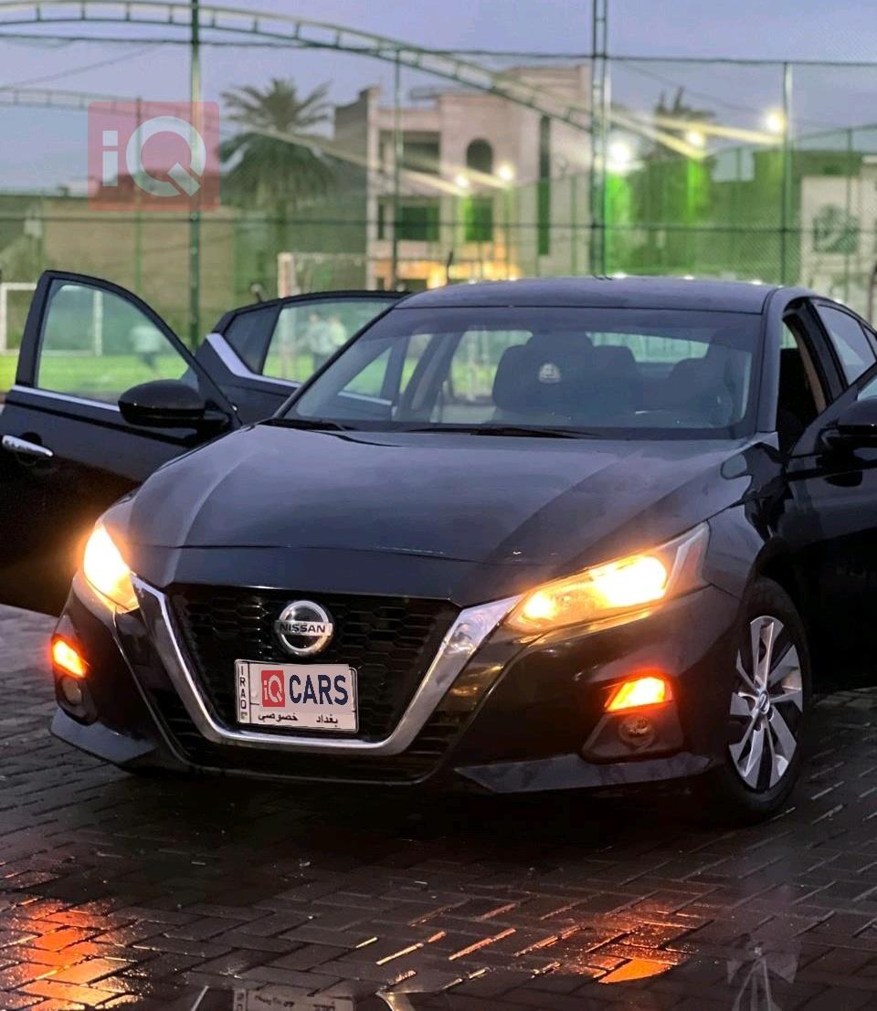 نيسان ألتيما